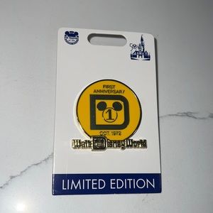 NWT Walt Disney World 50th Celebration VAULT Collection